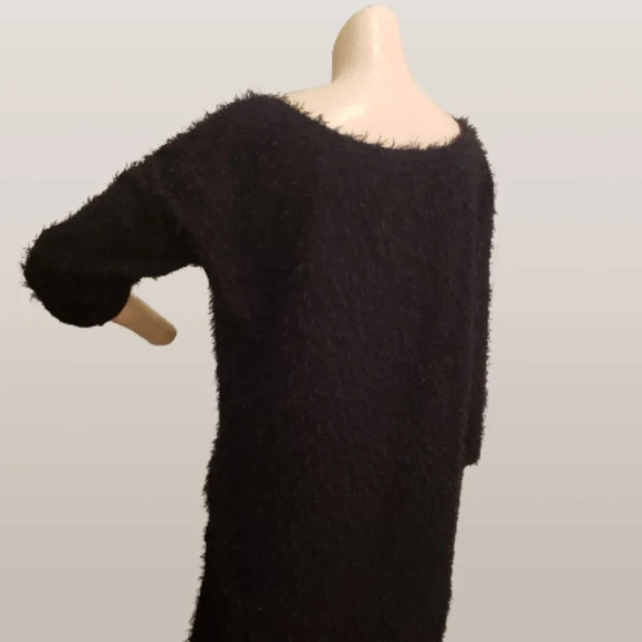 Fuzzy Long sleeve black sweater - Picture 5 of 5